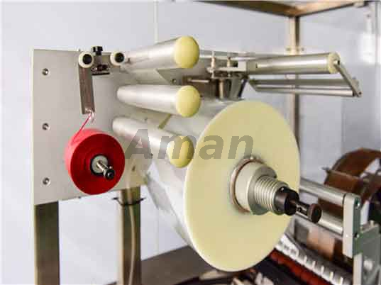 Machine de suremballage de cellophane de film plastique entièrement automatique